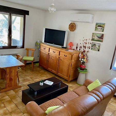 Hebergements Des Posas Sampzon Pokoj fotografie