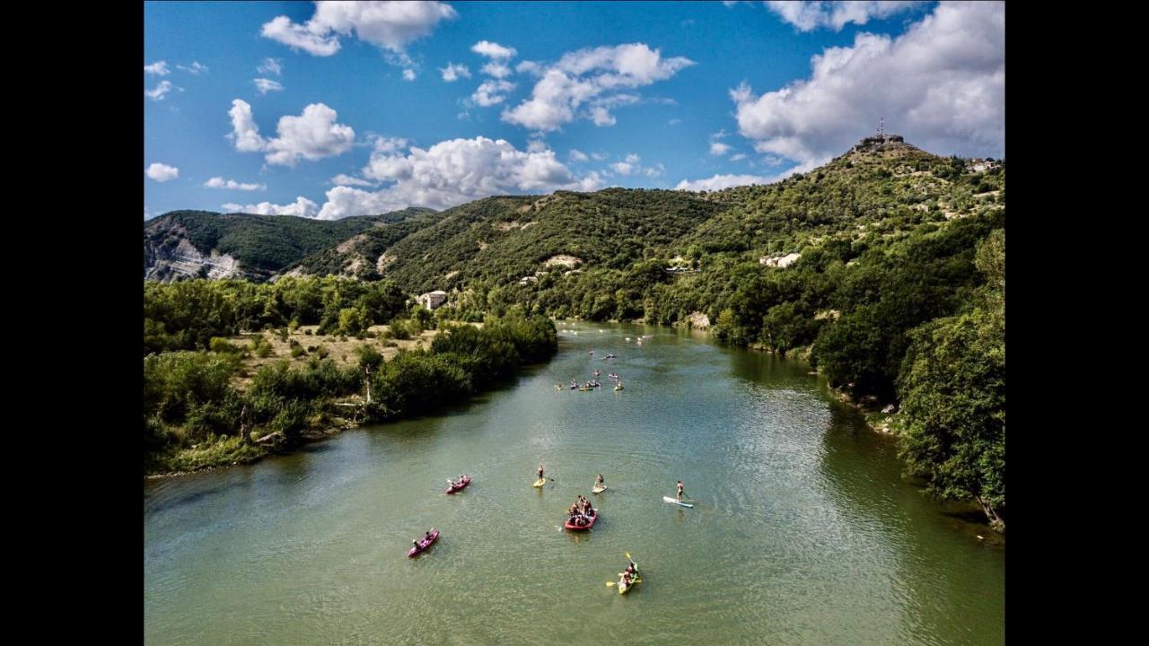 Hebergements Des Posas Sampzon Exteriér fotografie